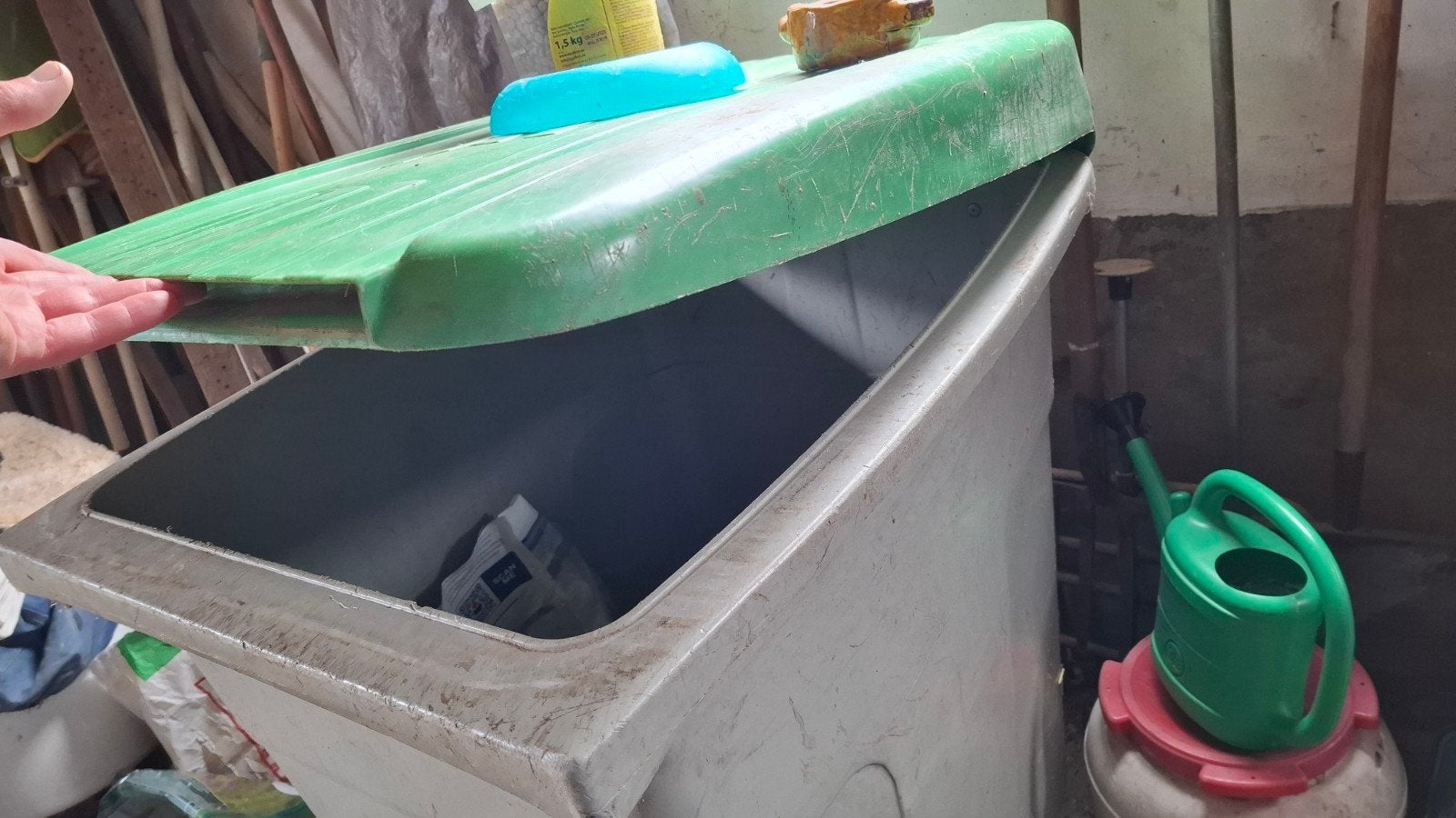 Rolcontainer/Voerton, Ophalen, Gebruikt