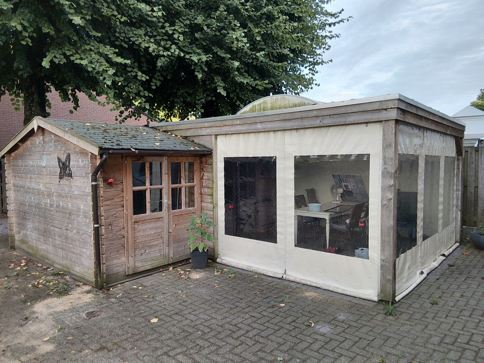 houten tuinhuis met overkapping en schuurtje, Ophalen, Gebruikt, 400 cm of meer, 500 cm of meer