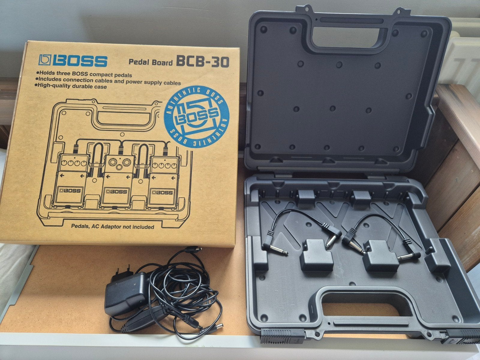 Boss BCB-30 Pedal Board met Adapter, Muziek en Instrumenten, Effecten, Ophalen of Verzenden, Zo goed als nieuw, Overige typen