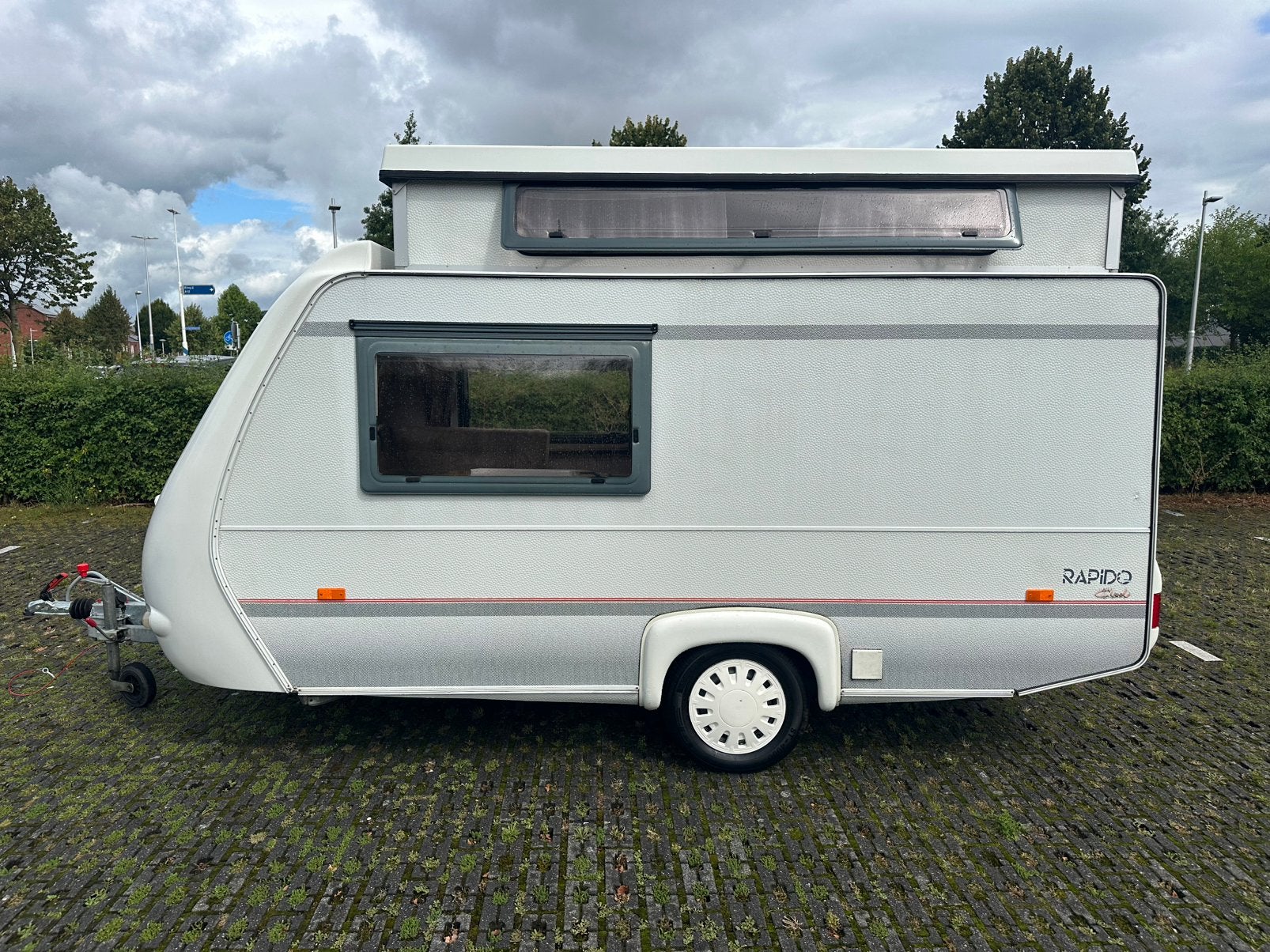 Rapido Club 31 DL lichtgewicht hefdakcaravan, veel vernieuwd, Tot en met 2, Treinzit, 2 aparte bedden, Schokbreker