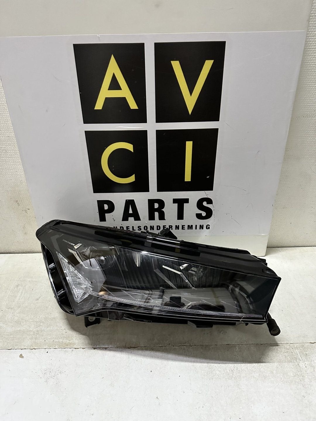 Koplamp Skoda Enyaq Full Led Rechts 5LB941016A Crystal Light, Gebruikt, -, -, Ophalen of Verzenden