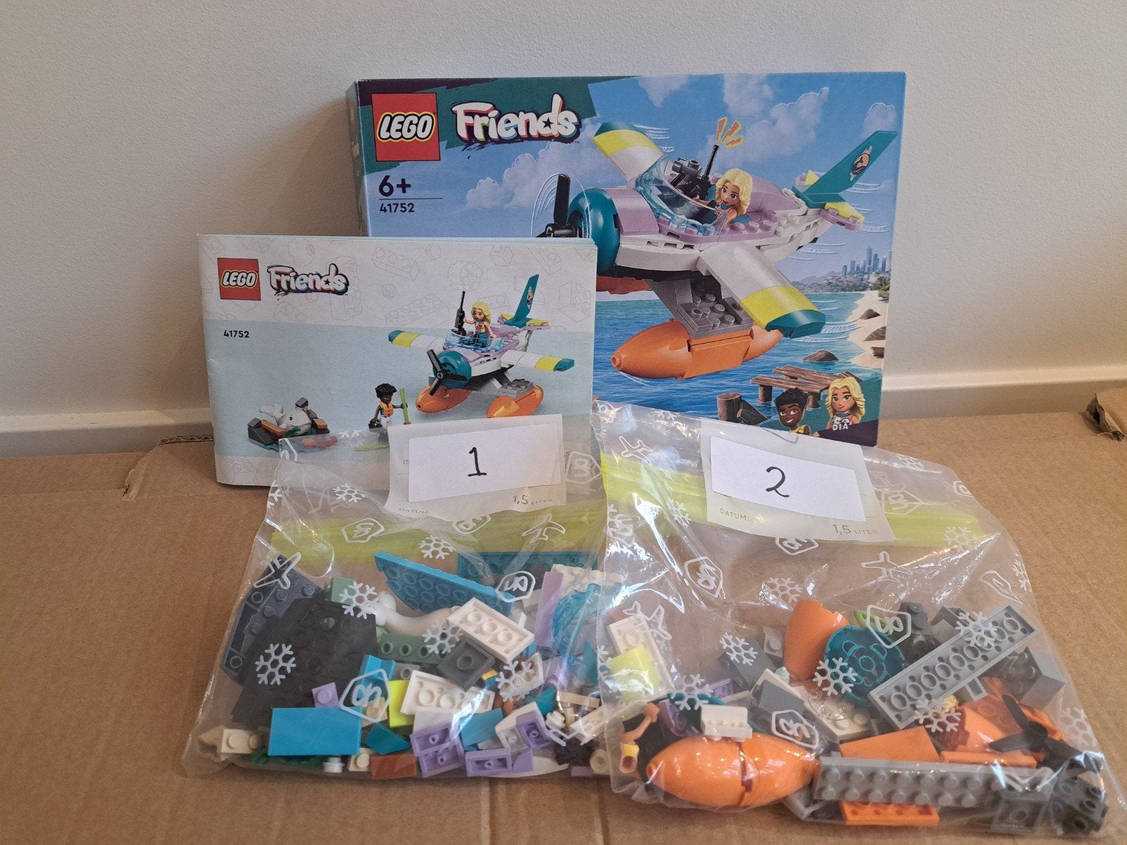 Lego Friends 41752 Reddingsvliegtuig op zee, Ophalen, Zo goed als nieuw, Inclusief instructies