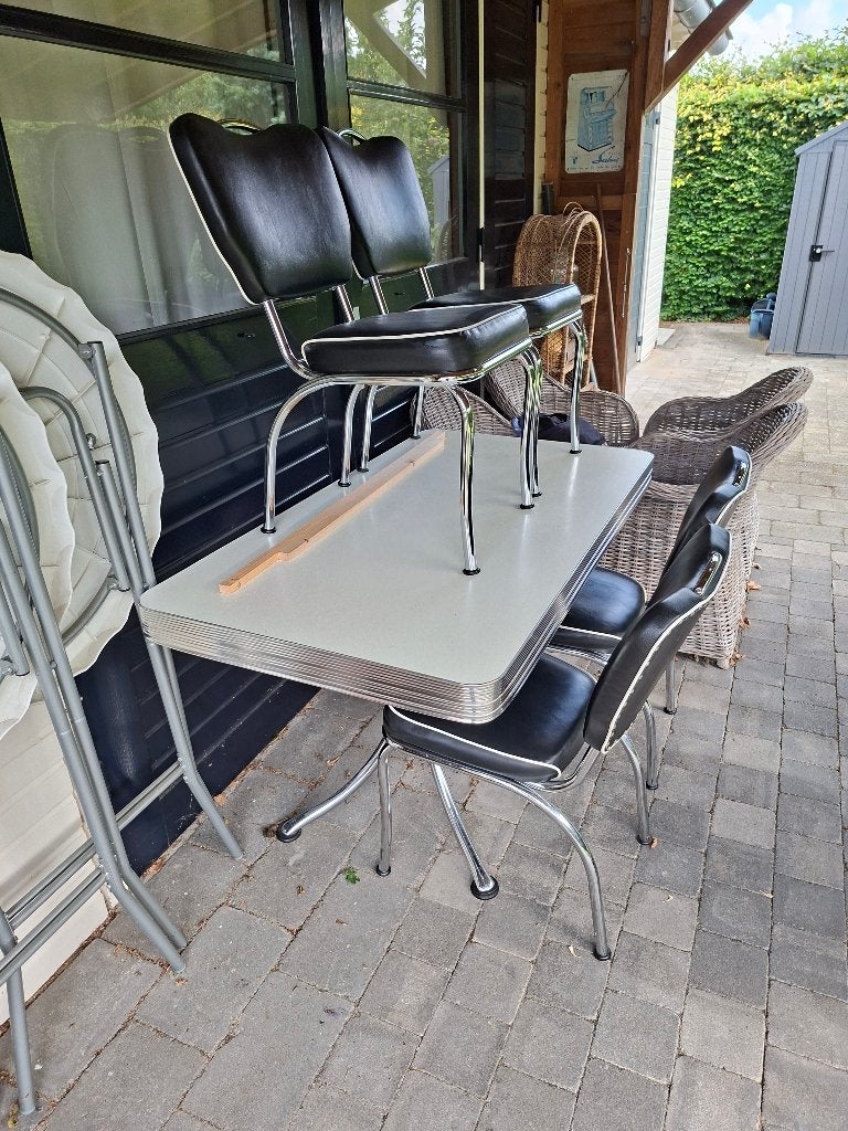 Jolina Bell Air eetkamer set jaren 50 look, Huis en Inrichting, Complete eetkamers, Gebruikt, 4 tot 6 stoelen, Ophalen