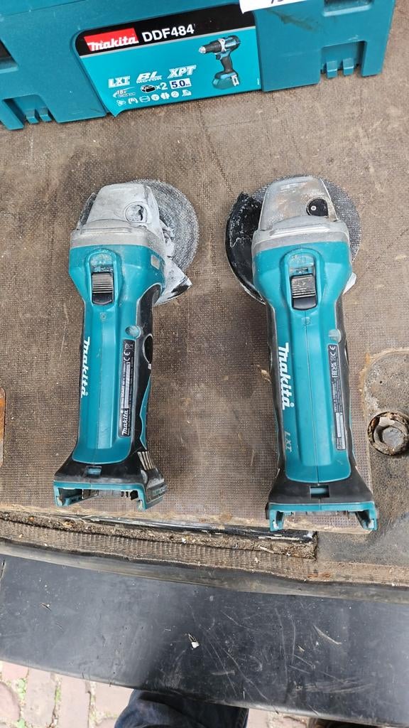 2x makita accu slijper goedwerkend 18v, Doe-het-zelf en Verbouw, Gereedschap | Slijpmachines, Ophalen of Verzenden, Minder dan 700 watt