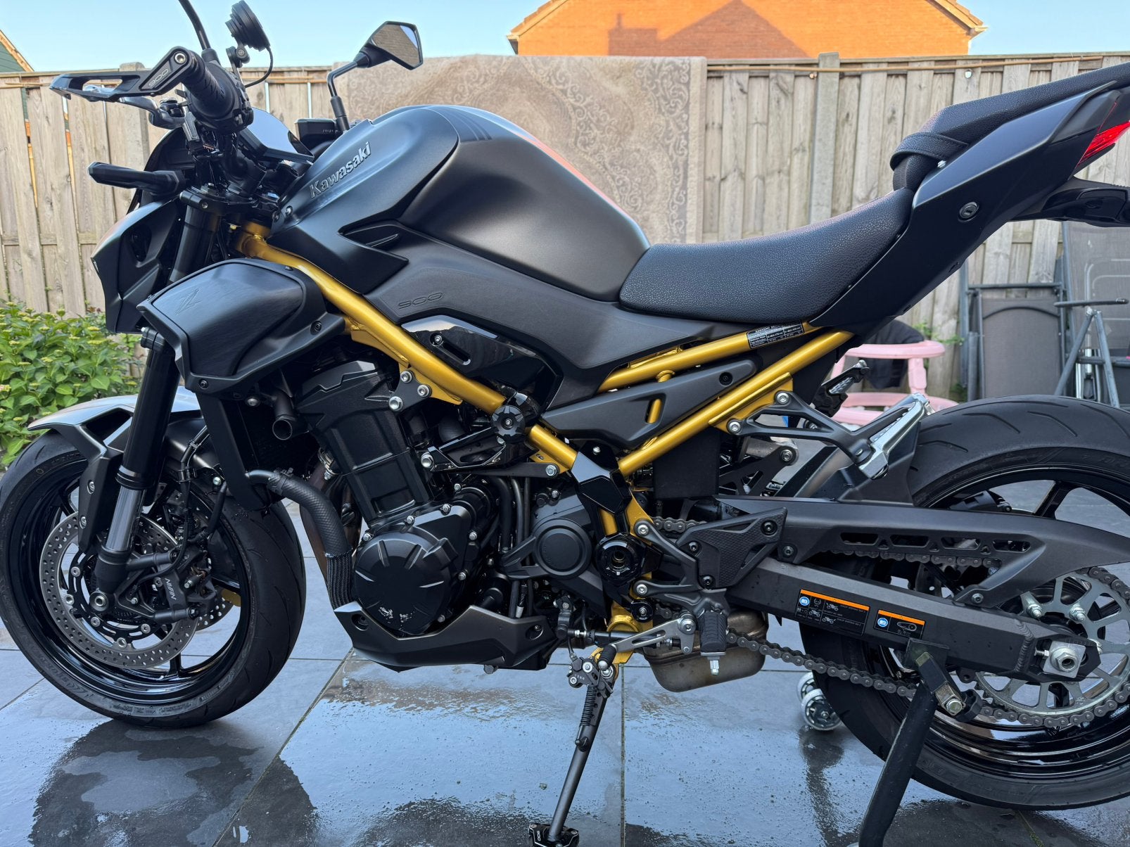 Kawasaki Z900 zwart-goud, Particulier, Naked bike