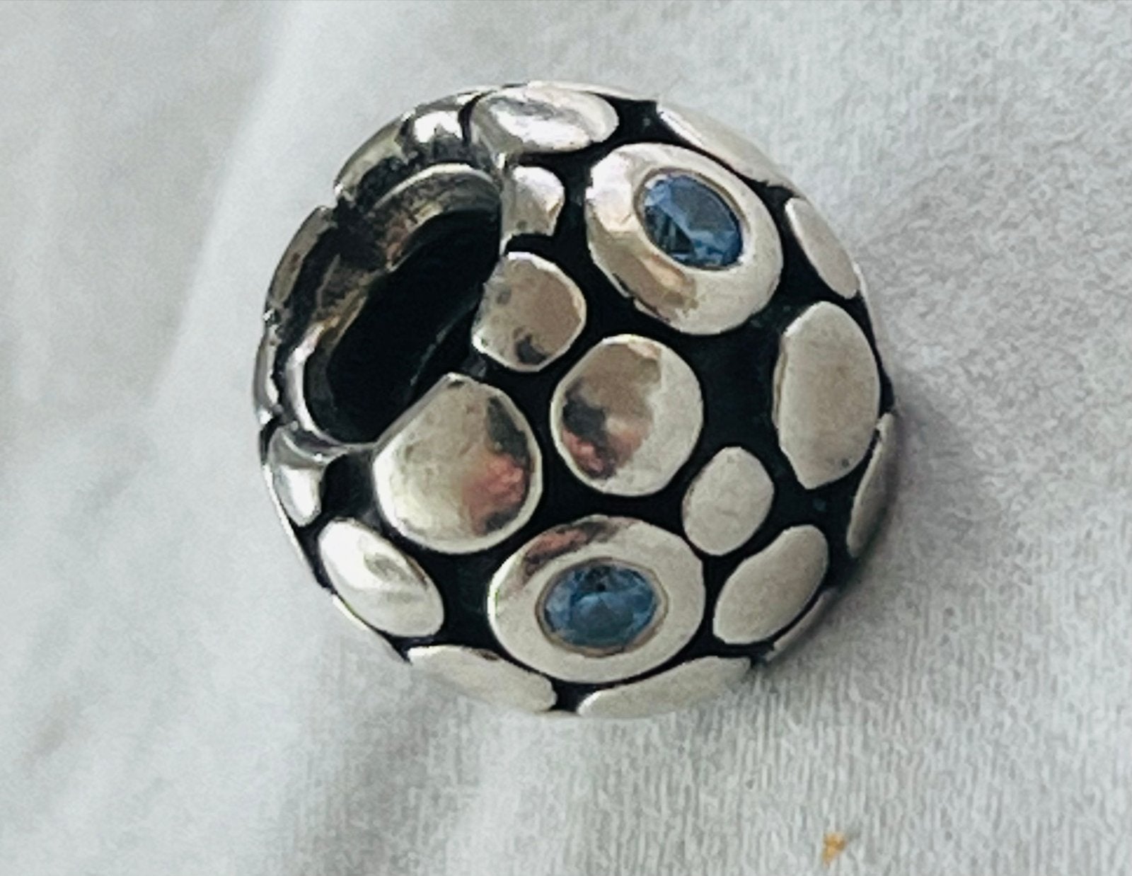 Pandora Blue Bubbles Bedel 790329CZB-  met Blauwe Zirkonia, Verzenden, Pandora, Zo goed als nieuw, 1 bedel