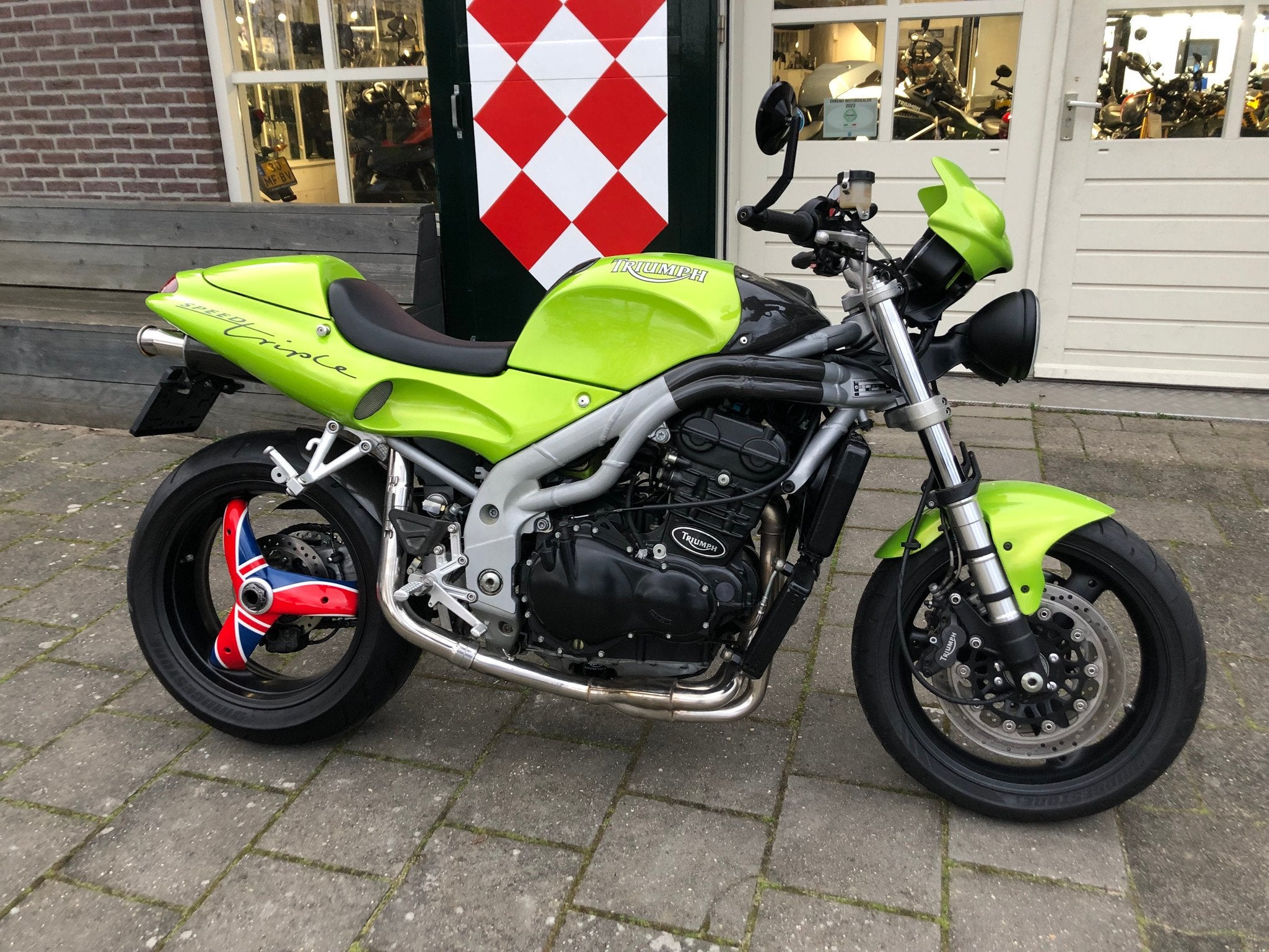 Triumph SPEED TRIPLE 955I SPECIAL CUSTOM (bj 2001), Motoren, Motoren | Triumph, Triumph Motorcycles Ltd., Bedrijf, After.sales@triumph.co.uk