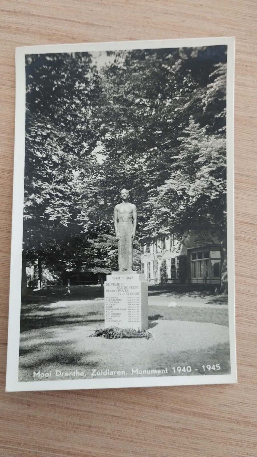 Zuidlaren Monument 1940-1945 - Mooi Drenthe, Ophalen of Verzenden, 1940 tot 1960, Ongelopen, Drenthe
