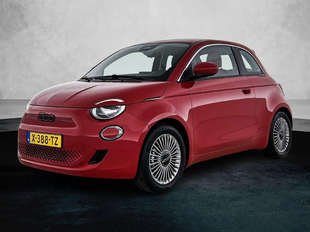 Fiat 500E 95pk RED 24 kWh Automaat | 1ste Eigenaar | Accu 94, Auto's, Automaat, Gebruikt, 95 pk, 4 stoelen