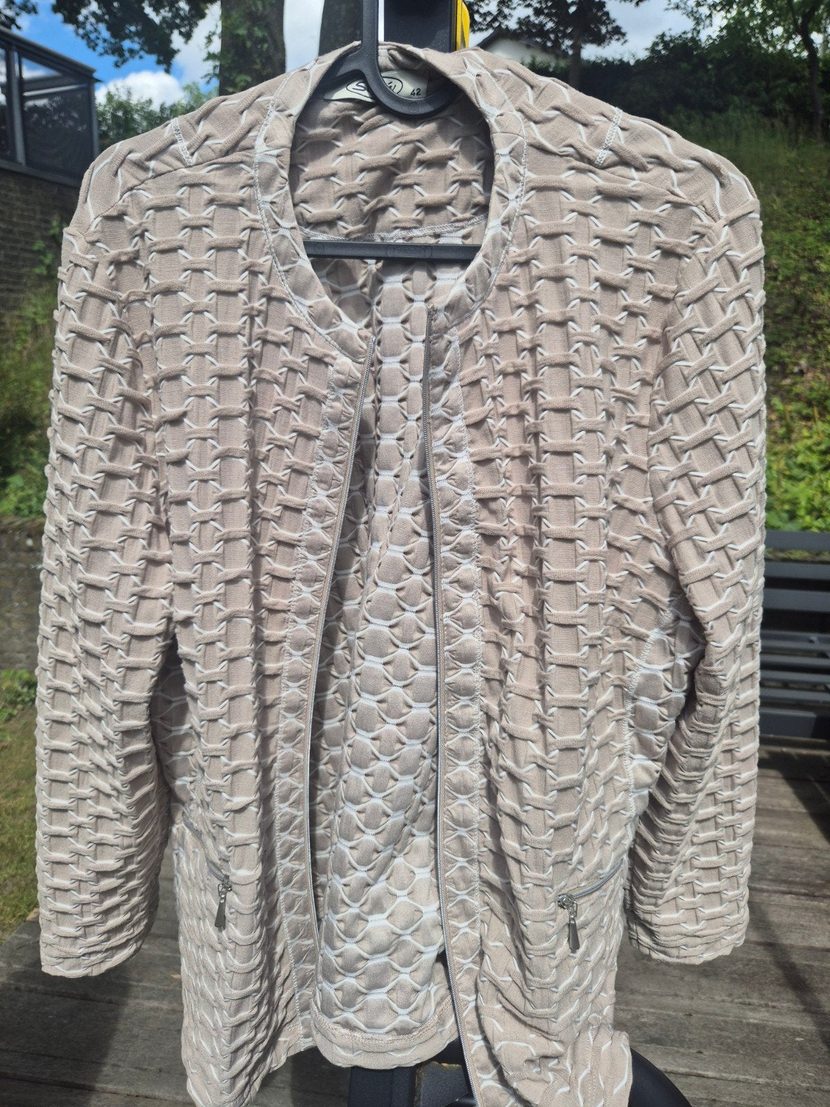 Sensia Jasje Maat 42 - Beige met textuur, Beige, Maat 42/44 (L), Gedragen, Sensia