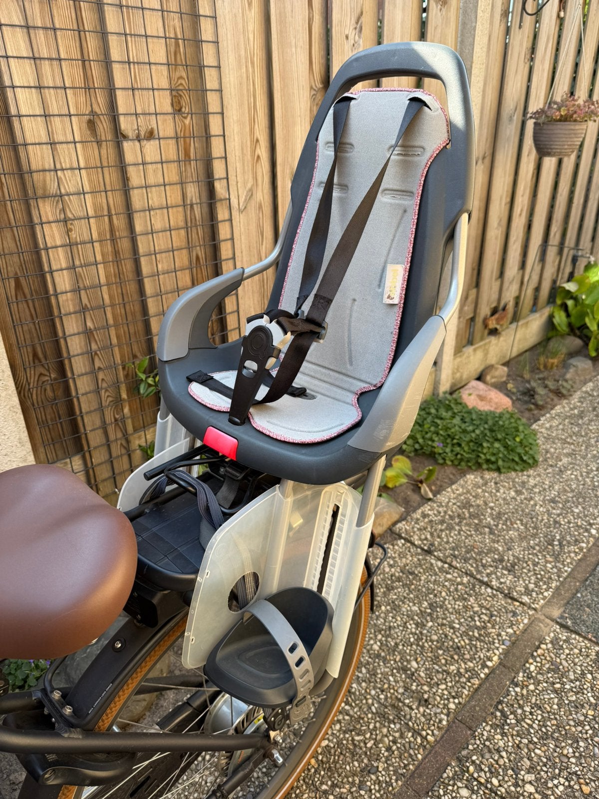 Qibbel achterzitje in prima staat!, Ophalen, Achterzitje, 9 t/m 18 kg, Gebruikt