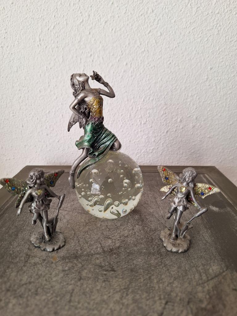 Set van 3 decoratieve elfjes met glazen beeldjes, Huis en Inrichting, Tafelonderdelen, Ophalen of Verzenden, Zo goed als nieuw