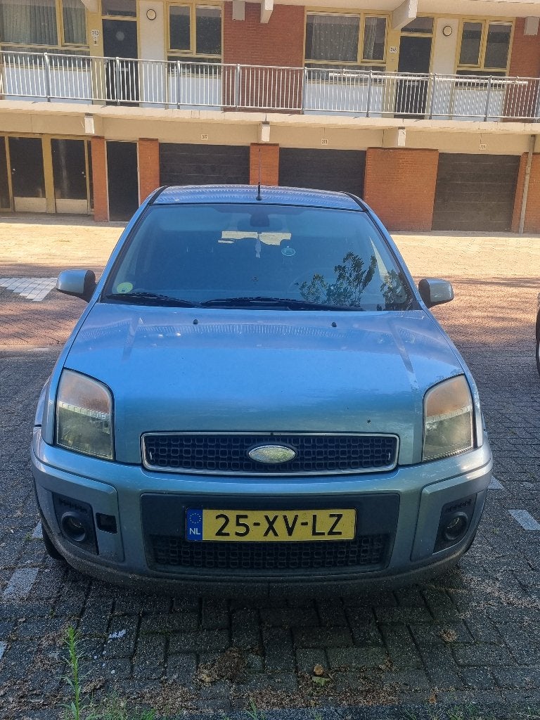 Ford Fusion+ 1.6 benzin  AUT 2007 Grijs Airco APK 0644602347, Auto's, Ford, Particulier, Fusion, Benzine, E, MPV, Automaat, Origineel Nederlands