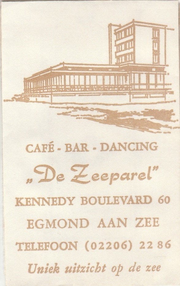 De Zeeparel Kennedy Boulevard Egmond aan Zee - dancing zee, Ophalen of Verzenden