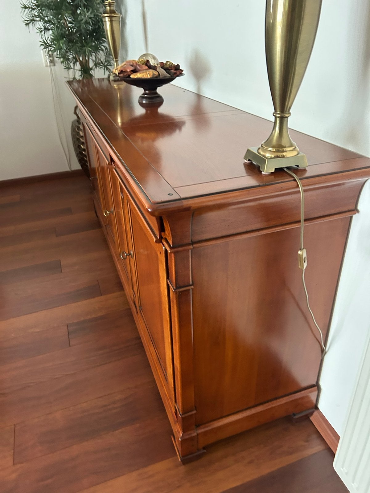 Klassiek dressoir van kersen hout, Antiek en Kunst, Antiek | Meubels | Kasten, Ophalen