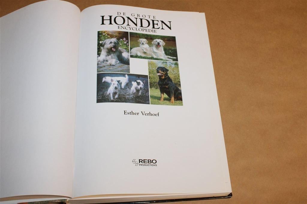 De Grote Honden Encyclopedie — Esther Verhoef + SO, Ophalen of Verzenden, Gelezen, Honden
