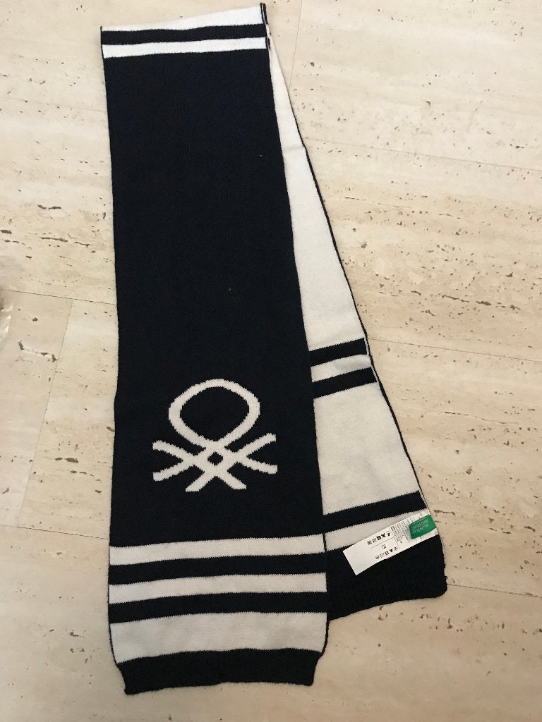 Sjaal Benetton NIEUW, Ophalen, Jongen of Meisje, Nieuw, Sjaal