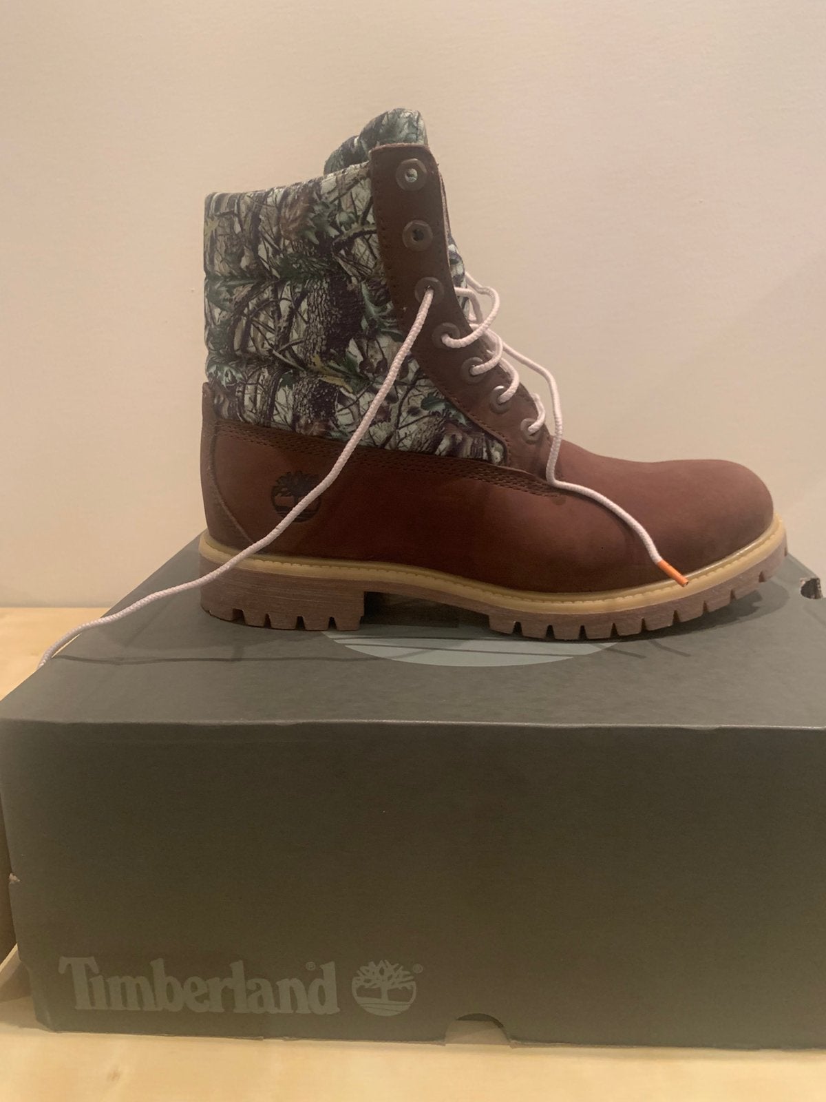 Timberland 6 inch puffer boots ltd. US 8.5 EU 42 Nieuw, Ophalen, Zo goed als nieuw, Zwart, Boots
