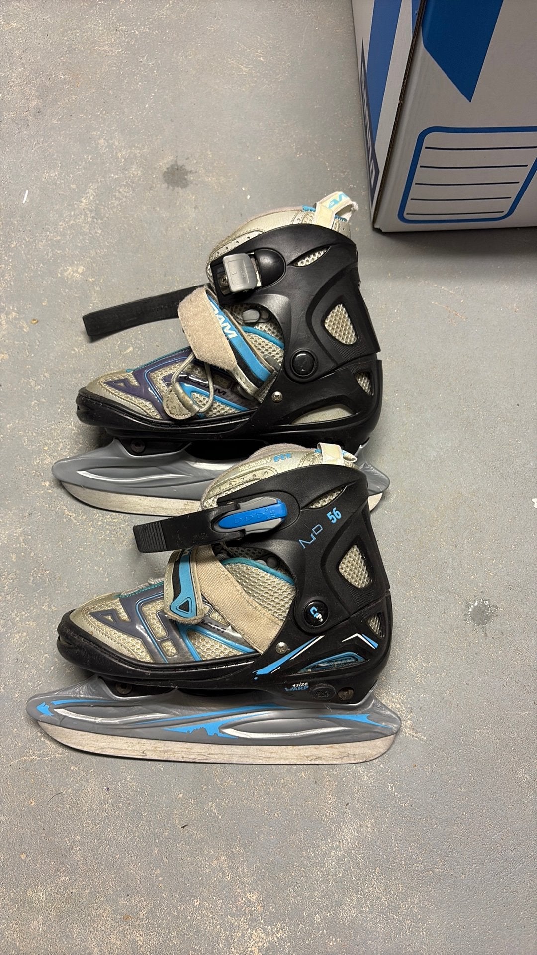 Schaatsen, verstelbaar maat 34 - 37, Ophalen, Zo goed als nieuw, IJshockeyschaatsen, Nijdam