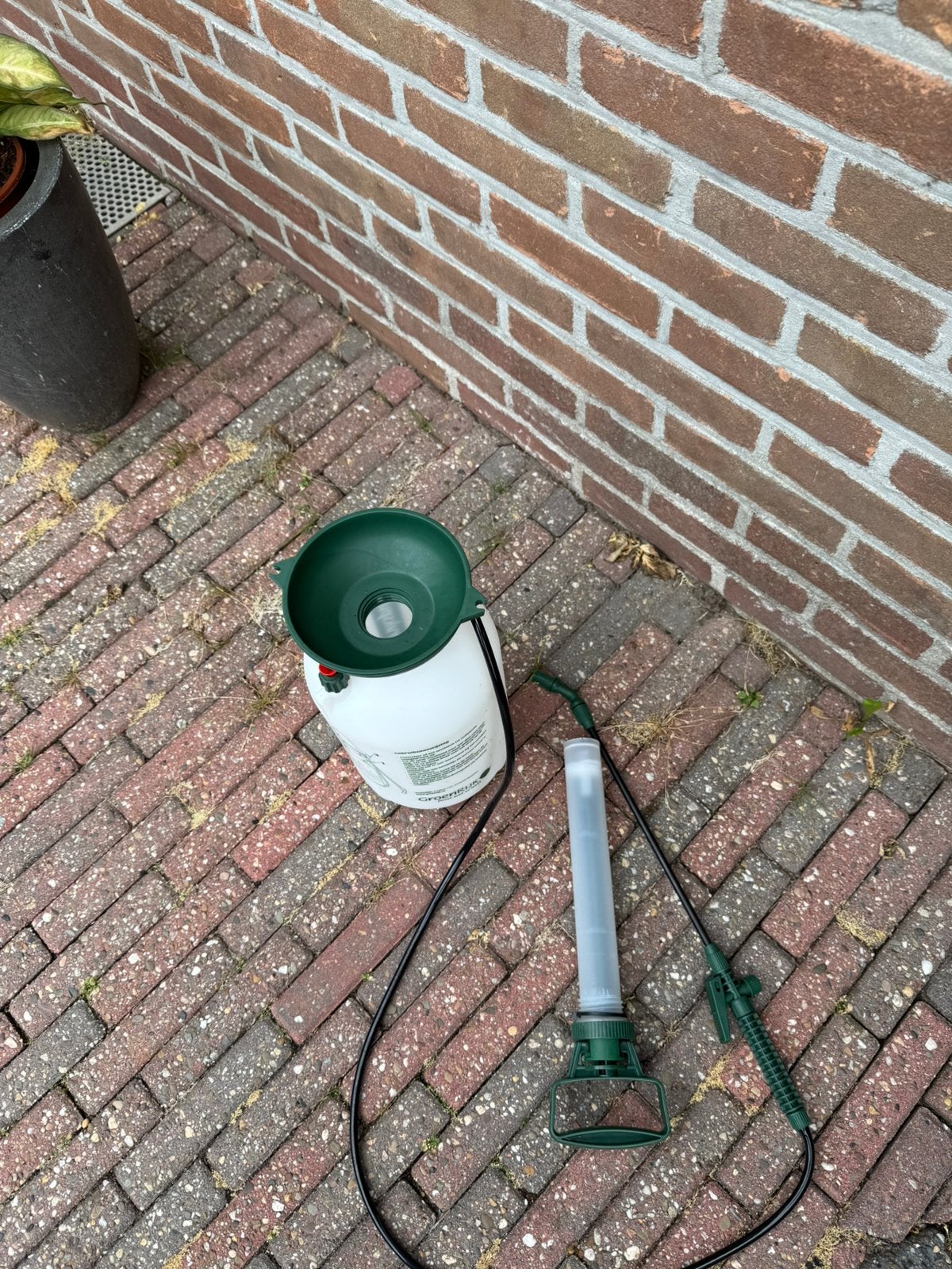 Druikspuit, Ophalen