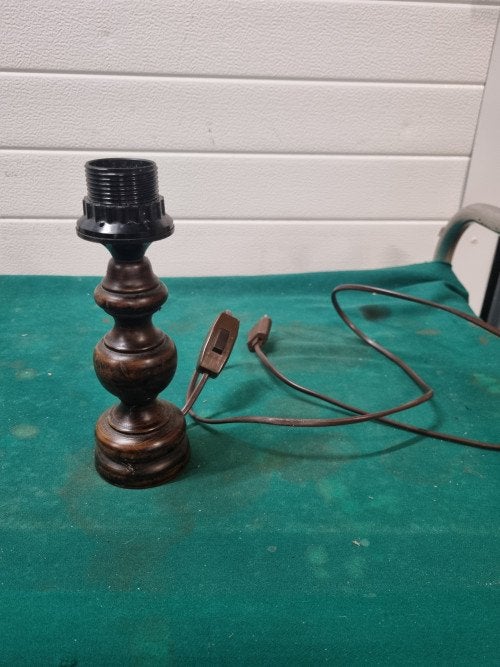 tafellampje van hout vintage met schakelaar, Ophalen of Verzenden, 'T Olde Gre-j, Info@toldegrej.nl, Endepoelstraat 20f Didam