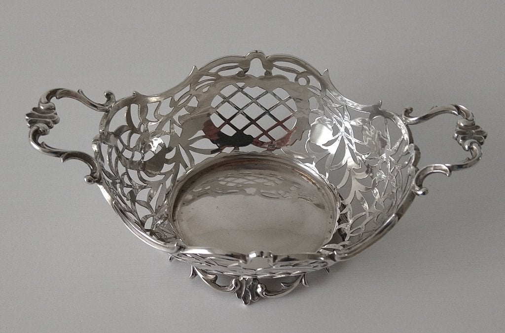 zilveren bonbonmand, Antiek en Kunst, Ophalen of Verzenden, Zilver