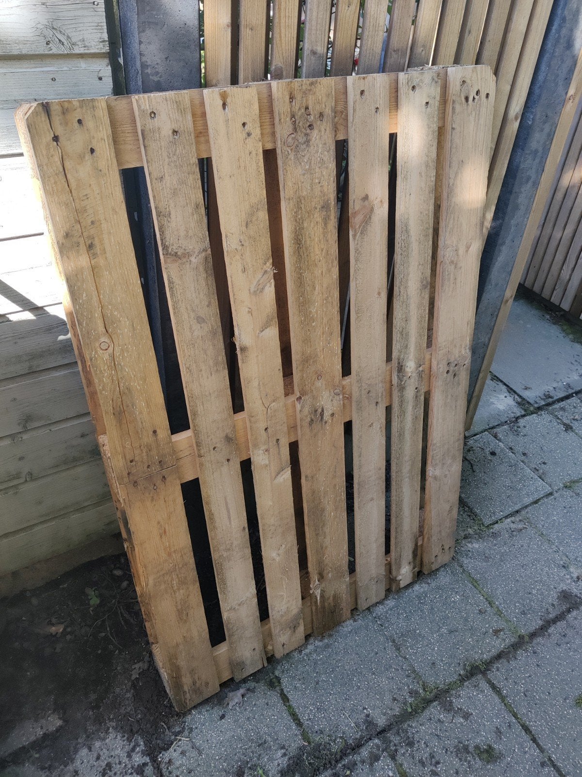 Gratis op te halen: houten pallet, Ophalen, 50 mm of meer, Minder dan 200 cm, Vuren