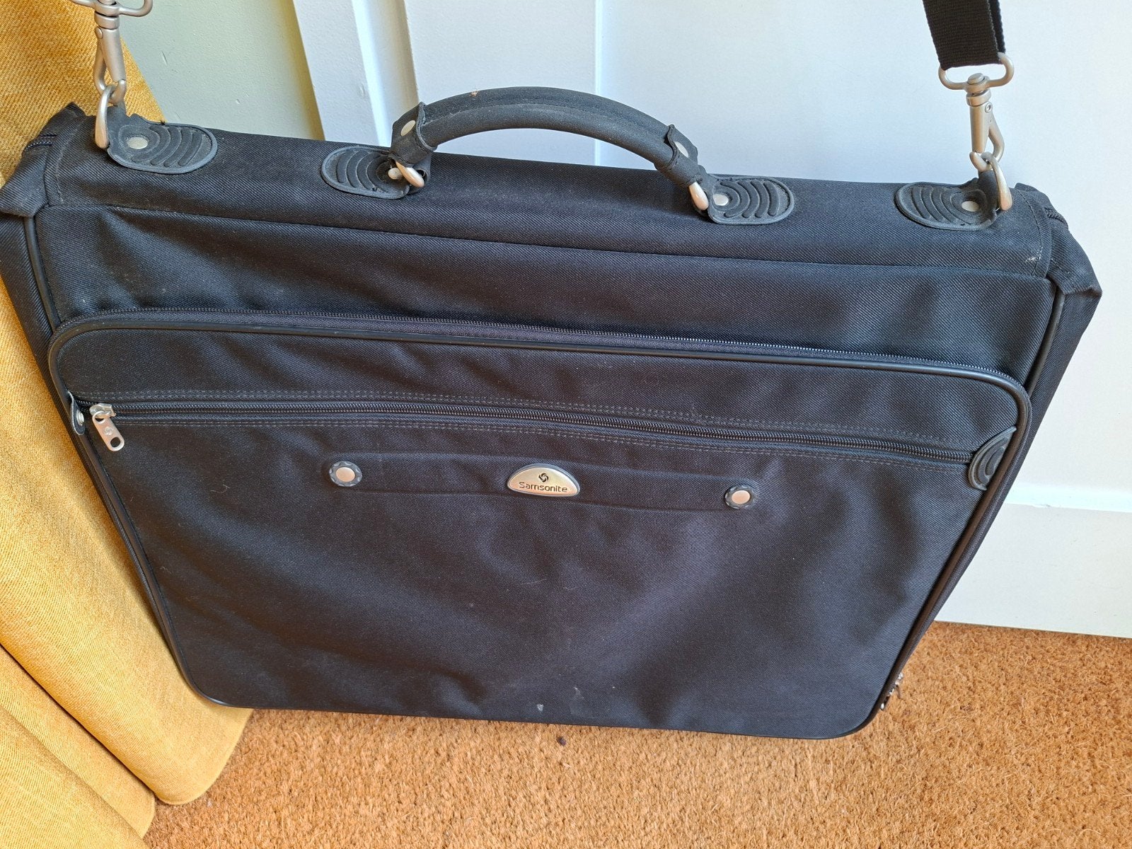 Samsonite Kostuumtas - Zwart, Gebruikt, 20 tot 30 cm, Zwart, Ophalen of Verzenden