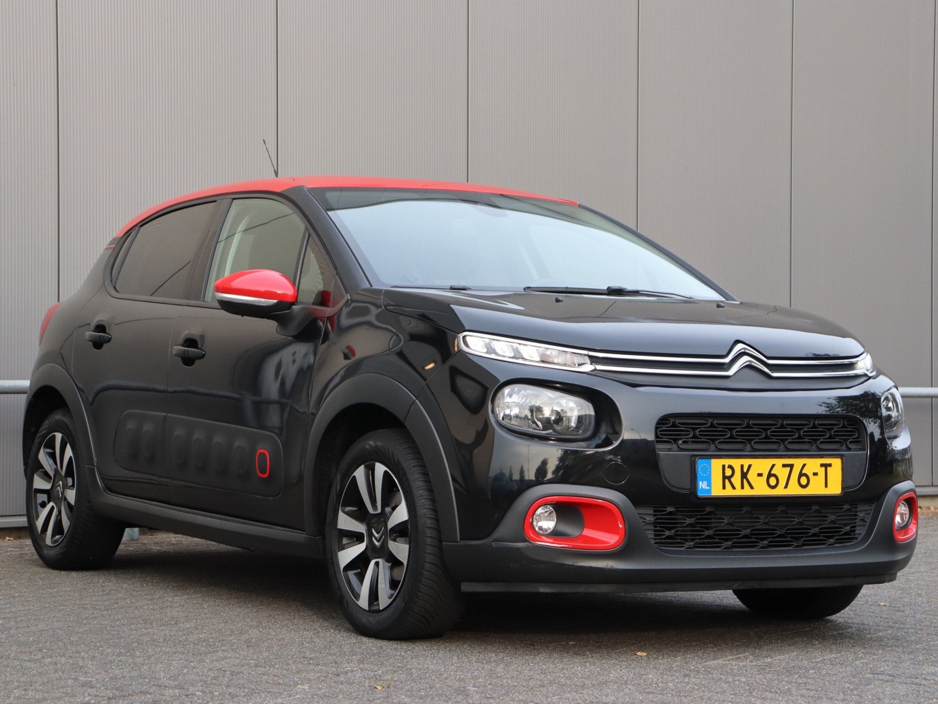 Foto 5 van Citroen C3 1.2 PureTech Shine navi LM airco org NL