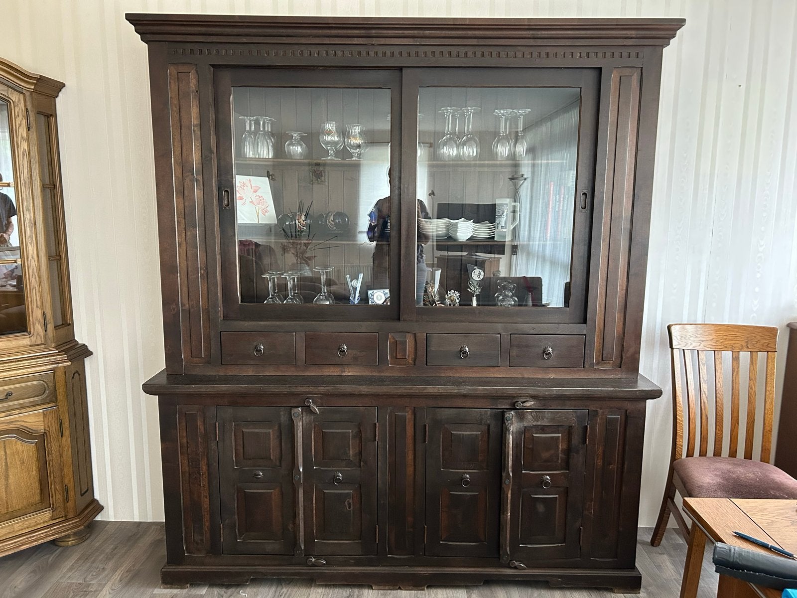 Massief houten vitrinekast/dressoir - Donkerbruin, Ophalen