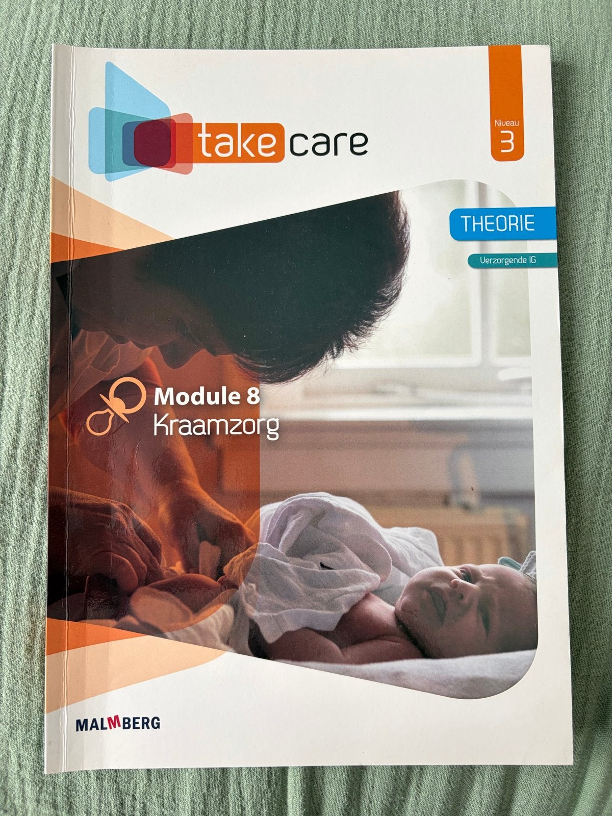 Take Care Module 8 Kraamzorg Theorie Niveau 3, Ophalen of Verzenden, Gamma, Gelezen, MBO