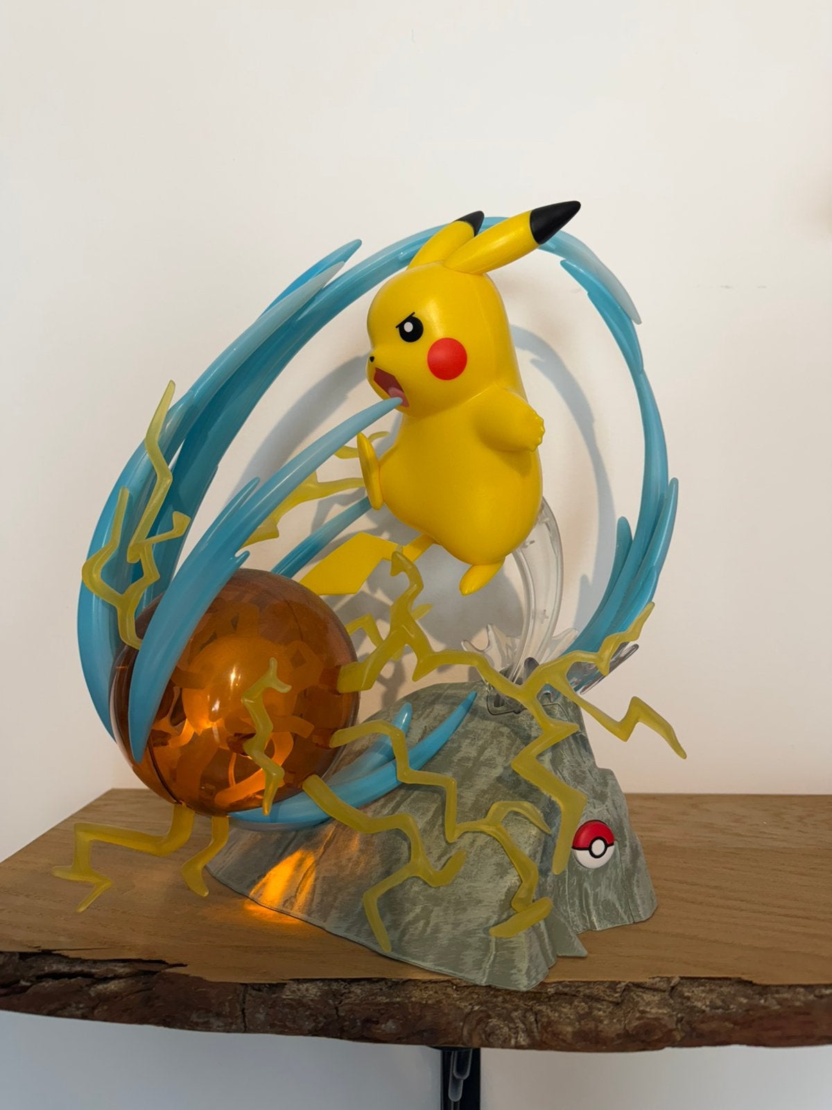 Pikachu lamp, Ophalen, Zo goed als nieuw