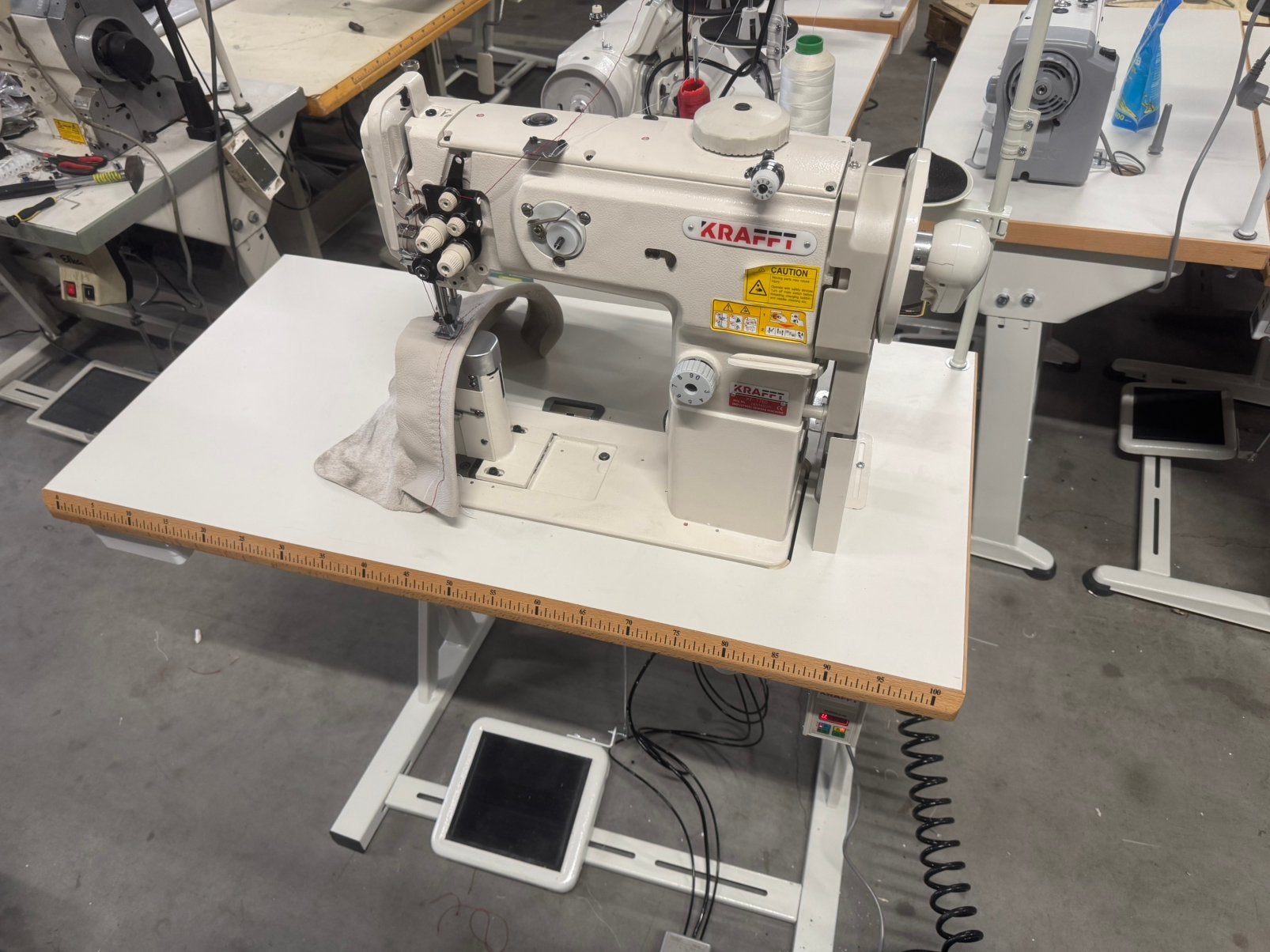 Industriele naaimachine kraft 2naald 9,5mm 3voudig transport, Overige merken, Kraft, Kraft, Nieuw