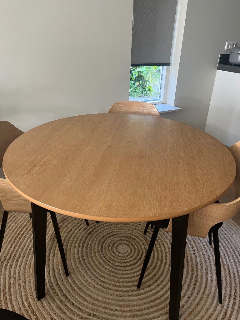 Ronde eettafel, Ø105 naturel eiken/zwart, Huis en Inrichting, Ophalen, Zo goed als nieuw, Vier personen, 100 tot 150 cm