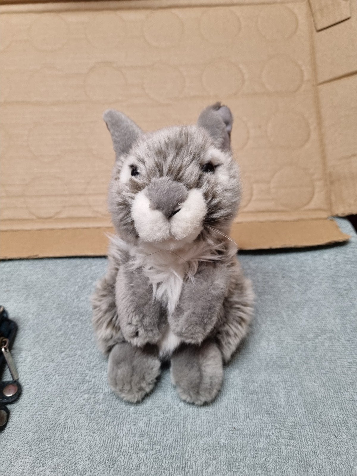 uni toys knuffel konijn nr 1, Ophalen of Verzenden, Konijn