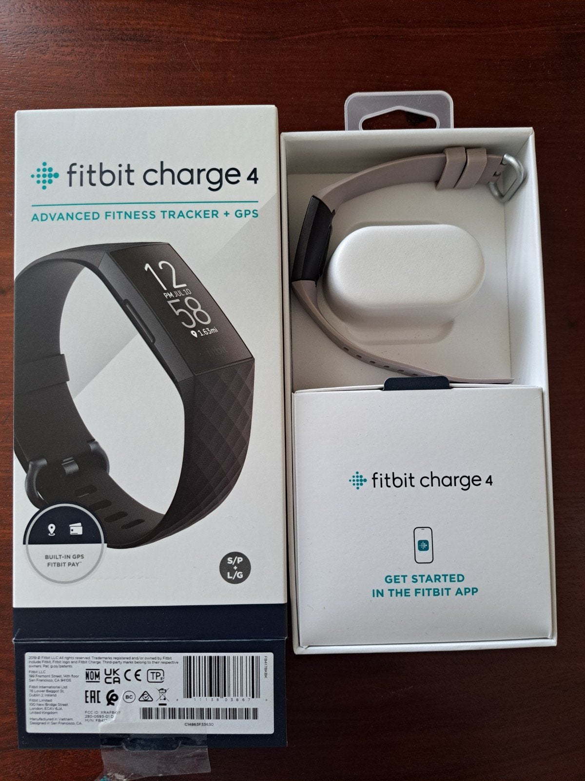 Fitbit charge 4, Ophalen of Verzenden, Zo goed als nieuw, Overige merken