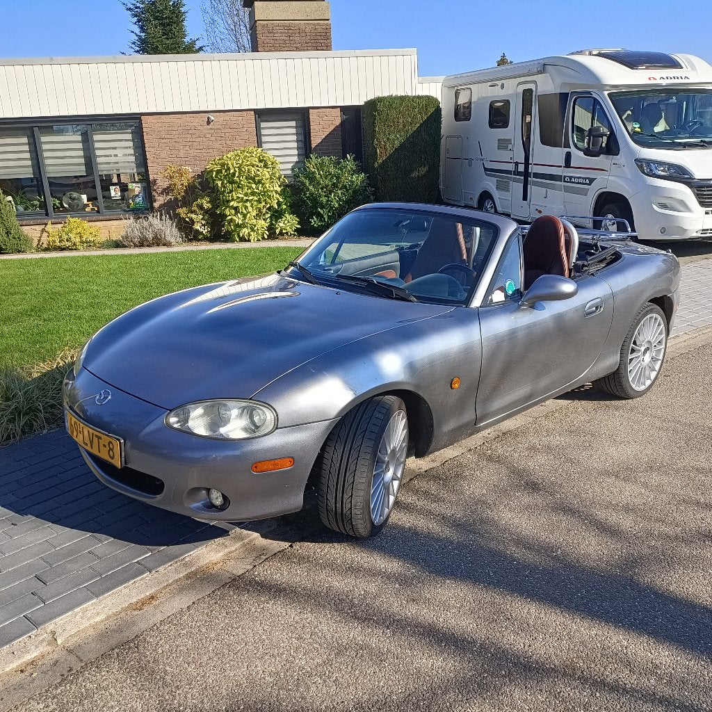 Mazda MX-5  NBFL 1.6 I 2002 Grijs Metallic, Voorwielaandrijving, 40 €/maand, Beige, 4 cilinders