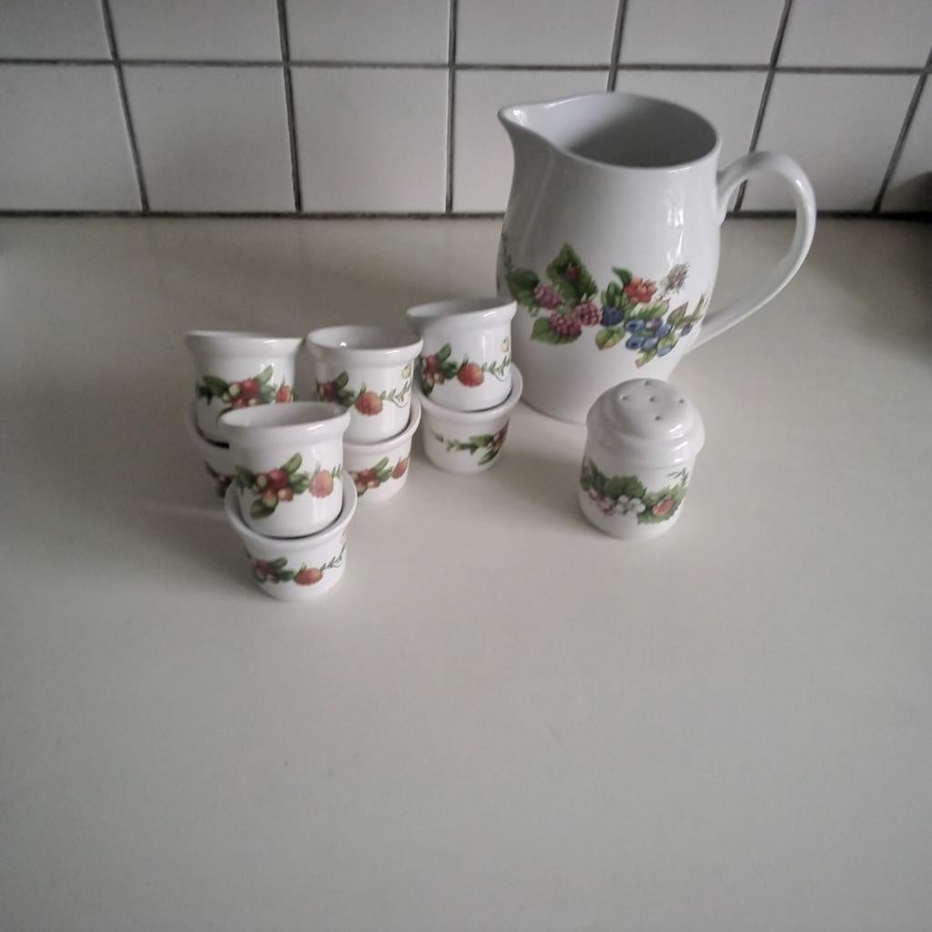 Marjolein bastin  servies bosvruchten, Overige typen, Ophalen of Verzenden, Zo goed als nieuw, Overige stijlen