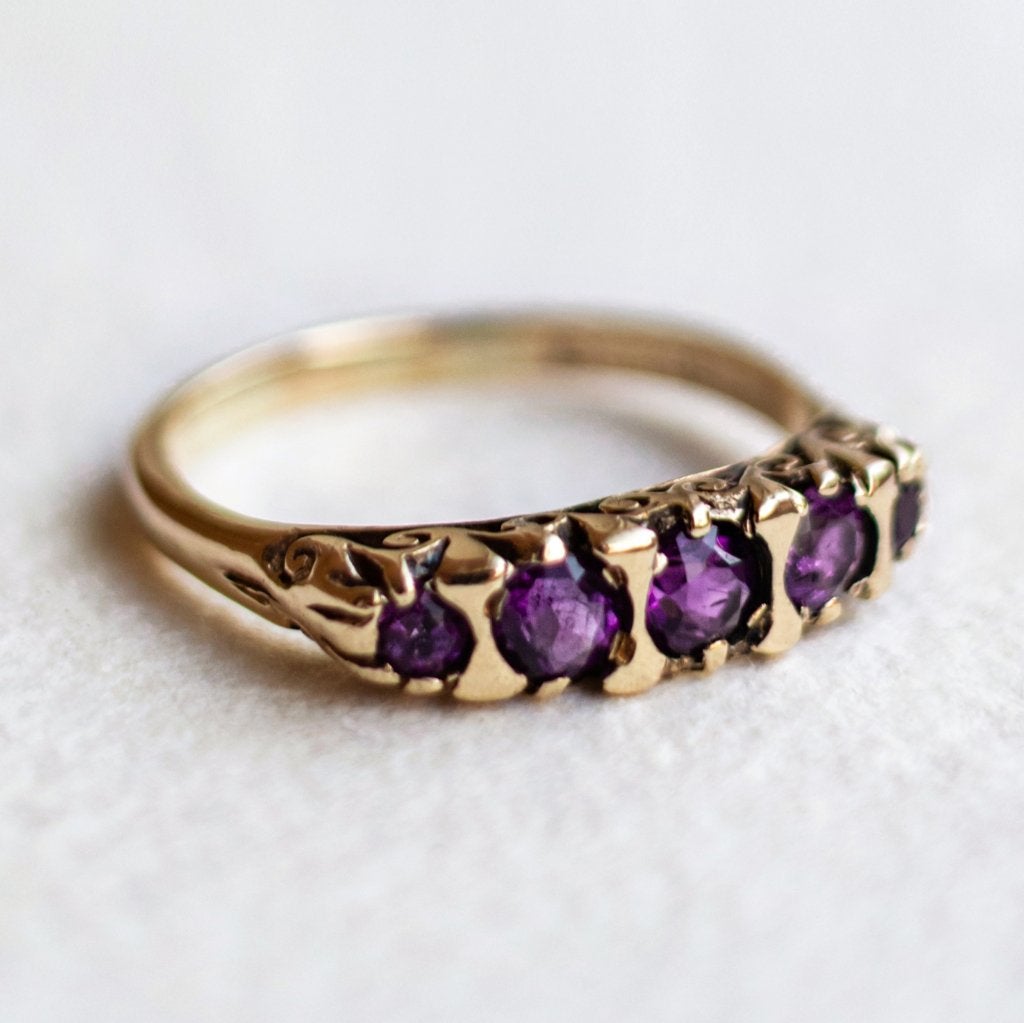 Vintage 9K gouden h. eternity ring met Amethist - 17,25, Ophalen of Verzenden, Zo goed als nieuw, 17 tot 18, Met edelsteen