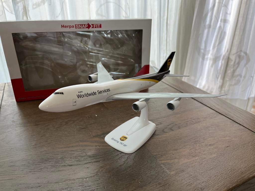 Herpa Snap-Fit UPS Boeing 747-8F Vliegtuigmodel, Hobby en Vrije tijd, Modelbouw | Vliegtuigen en Helikopters, Overige merken, 1:200 of kleiner