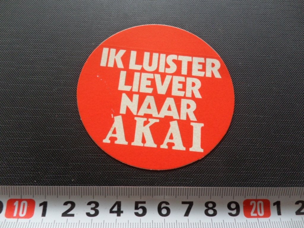 sticker Ik luister liever naar AKAI, Ophalen of Verzenden, Zo goed als nieuw