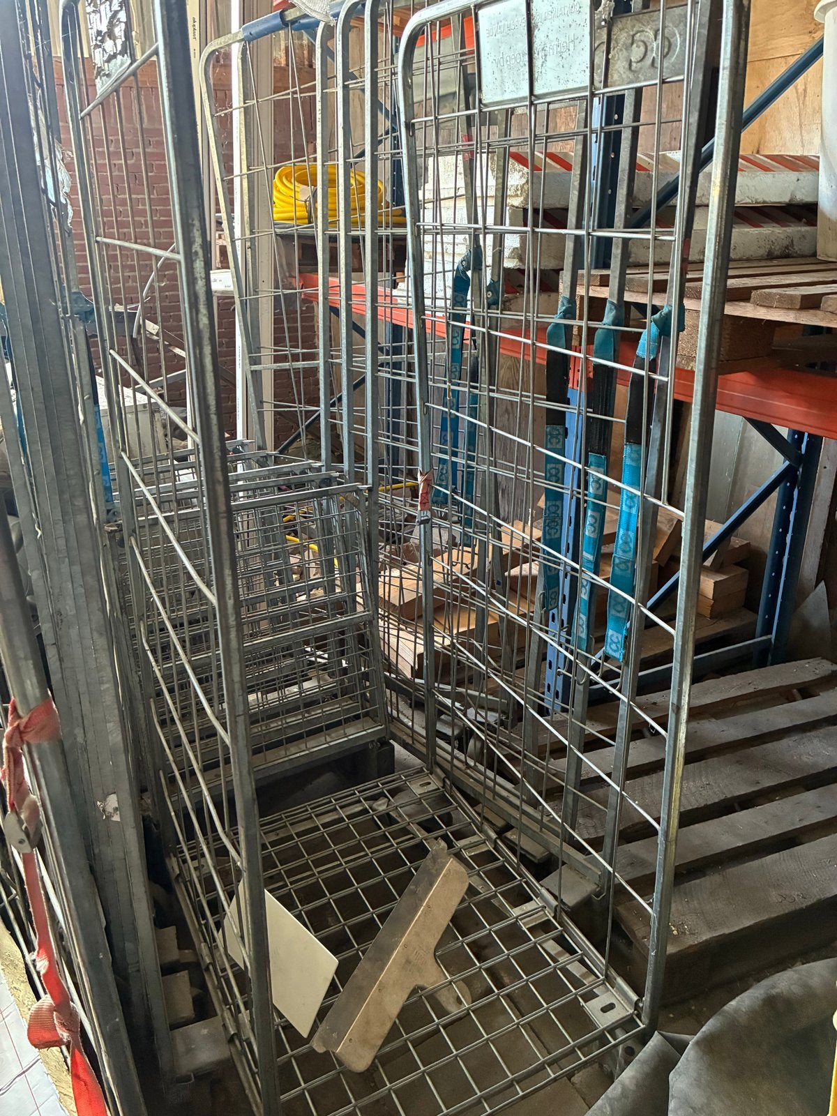 Metalen rolcontainer voor transport en opslag, Zakelijke goederen, Ophalen
