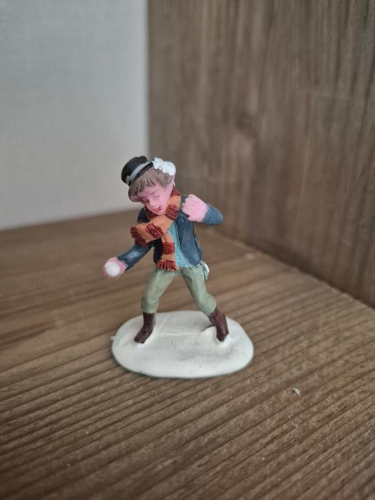 Lemax figuur 37 kerstdorp kersthuisjes, Diversen, Kerst, Ophalen of Verzenden, Zo goed als nieuw