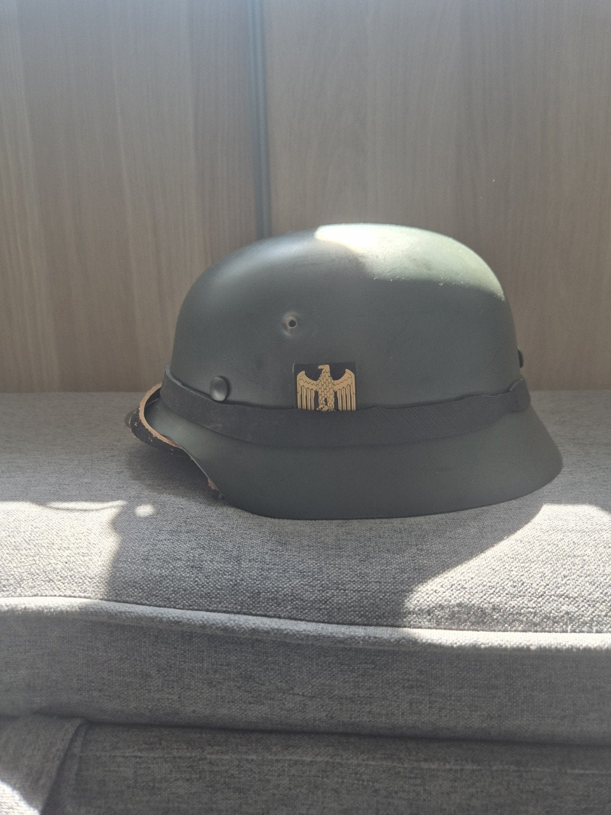 Replica wo2 duitse m40 helm met kriegsmarine decal maat 64., Ophalen of Verzenden, Duitsland, Helm of Baret
