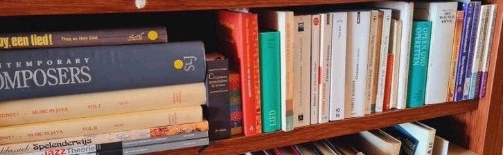 Plankje muziekboeken - Hele plank in één koop!, Ophalen of Verzenden, Gelezen, Genre of Stijl, Diverse auteurs