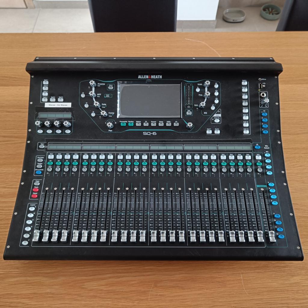 Allen & heath SQ6, Ophalen, Zo goed als nieuw, 20 kanalen of meer, Microfooningang