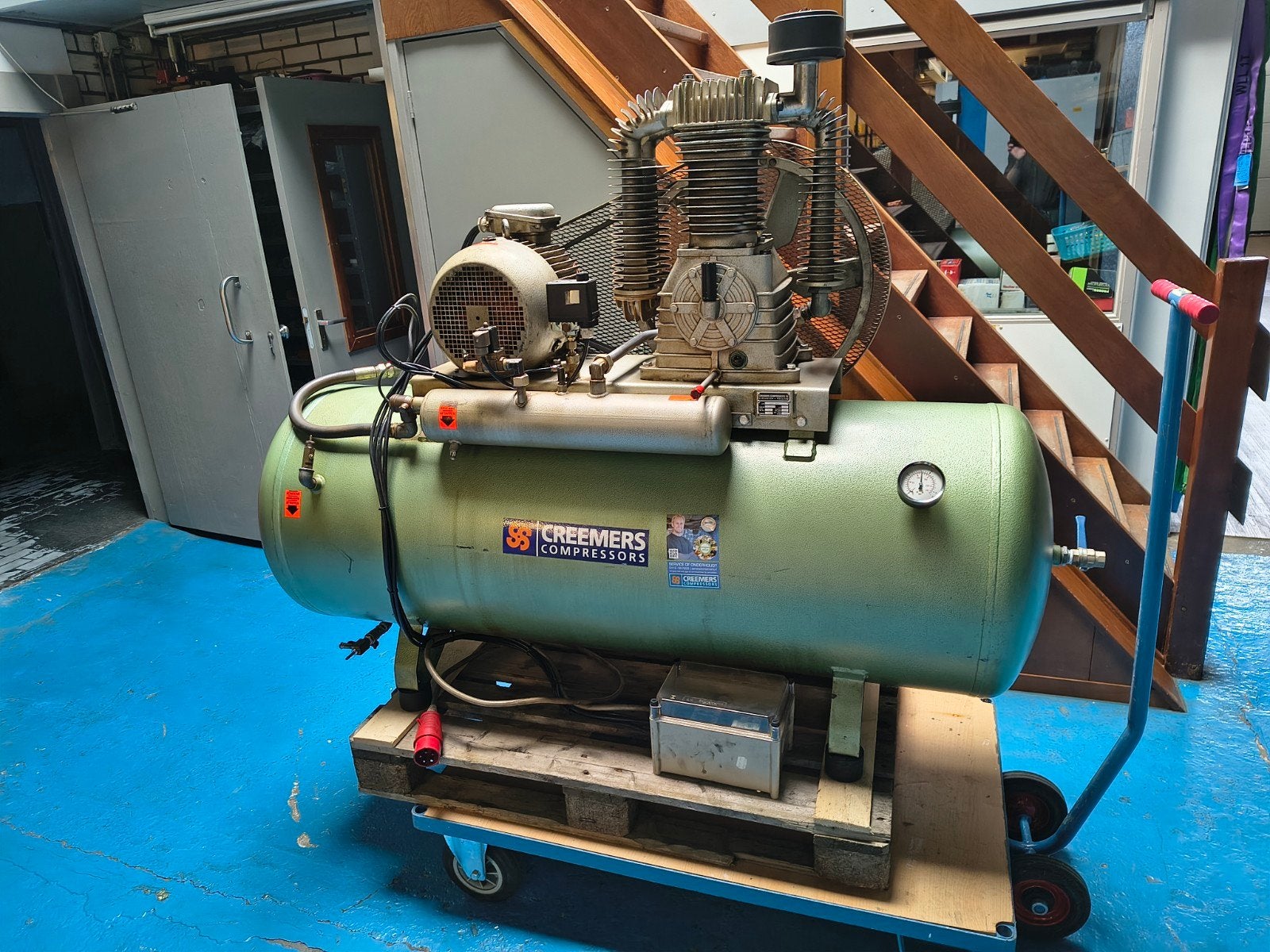 compressor Creemers cst 900, Doe-het-zelf en Verbouw, Ophalen, Gebruikt, 800 liter/min of meer, 6 tot 10 bar