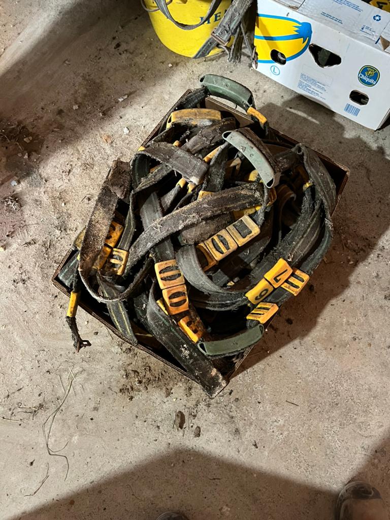 Halsbanden met Manus transponders, Toebehoren