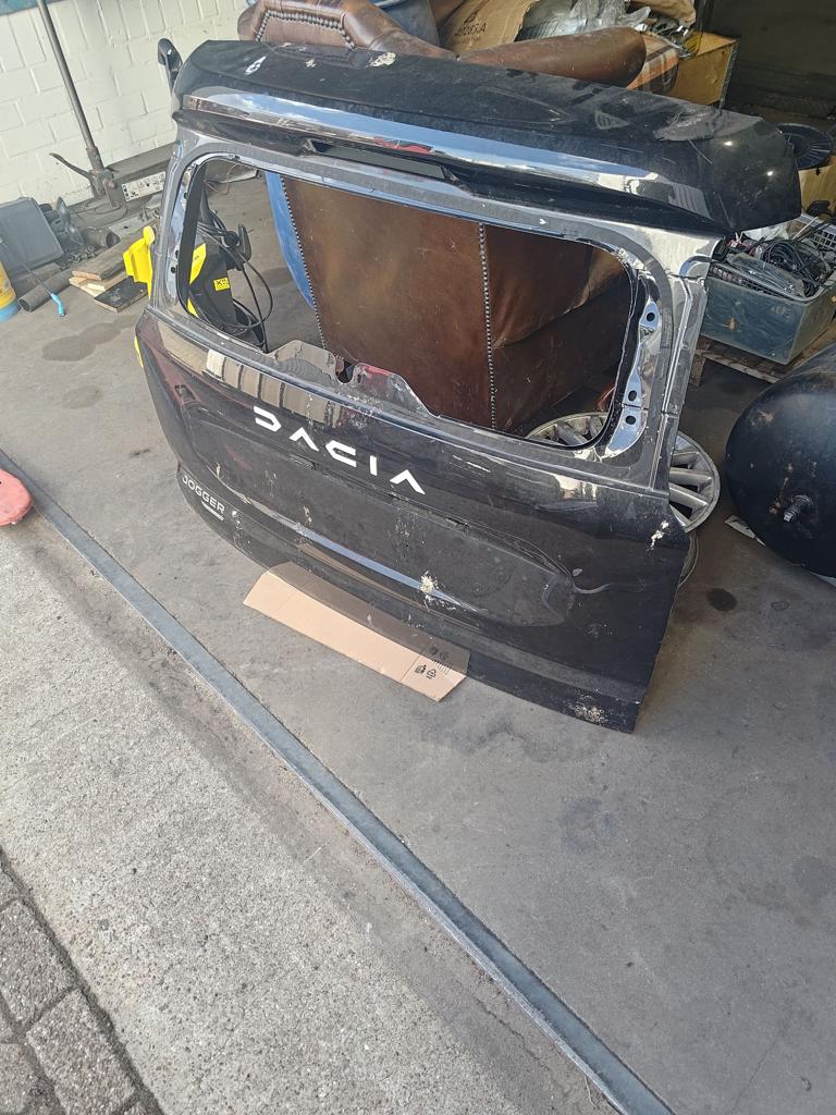 Achterklep Dacia Jogger Zwart, Dacia, Gebruikt, -, Ophalen of Verzenden
