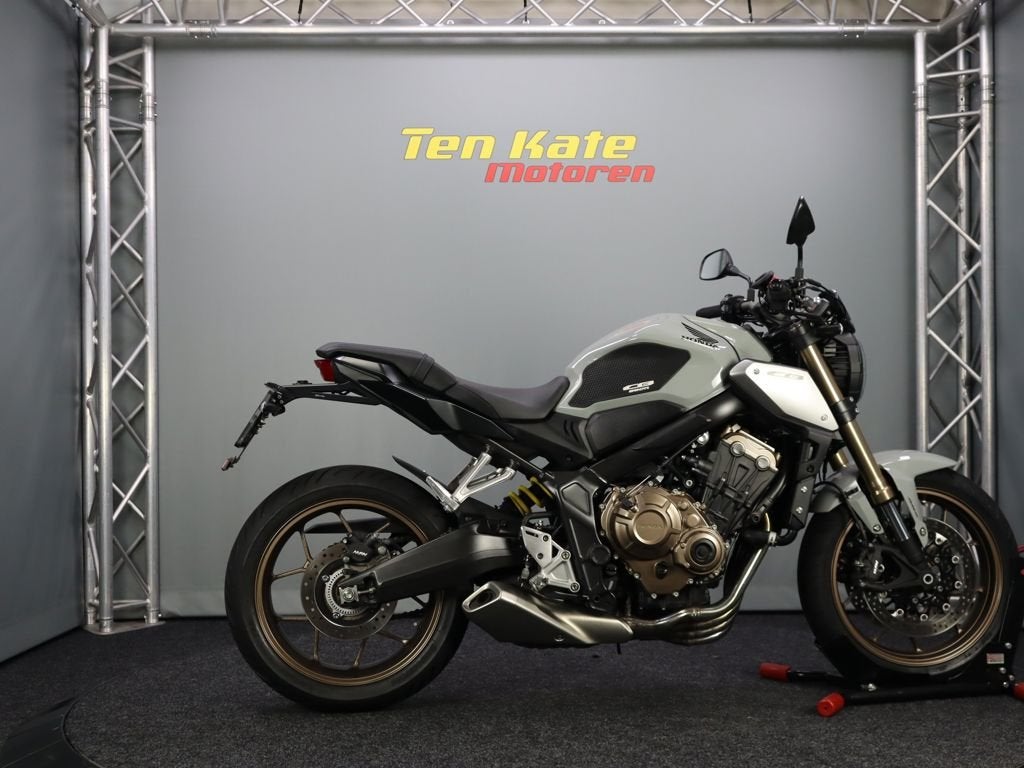 Honda CB 650 R, 649 cc, Bedrijf, Meer dan 35 kW, Traction Control